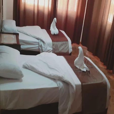 עמאן Al-Nujoom Hotel Suites מראה חיצוני תמונה