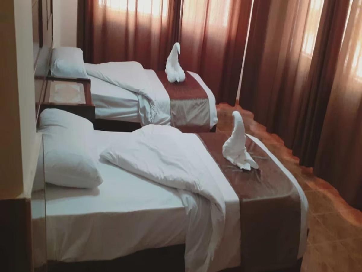 עמאן Al-Nujoom Hotel Suites מראה חיצוני תמונה