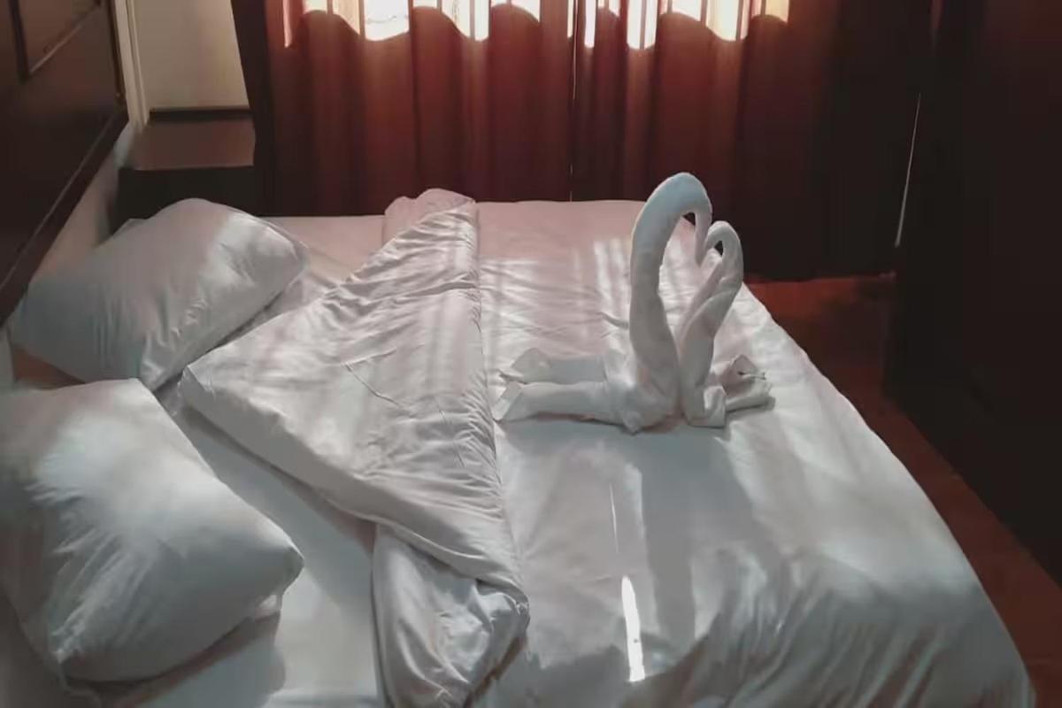 עמאן Al-Nujoom Hotel Suites מראה חיצוני תמונה