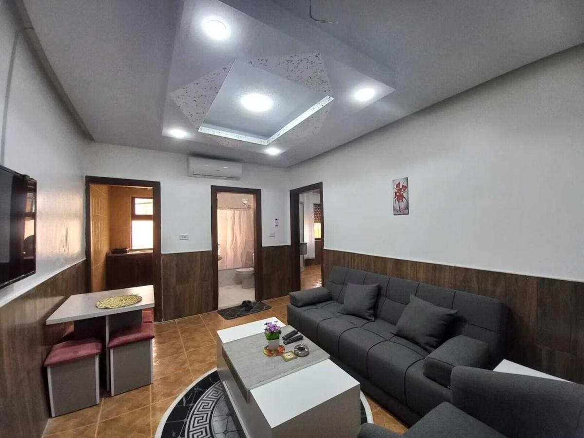 עמאן Al-Nujoom Hotel Suites מראה חיצוני תמונה